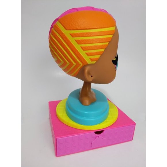 SALE! L.O.L.Surprise! O.M.G. Styling Head Royal Bee 8.5" - Picture 4 of 9